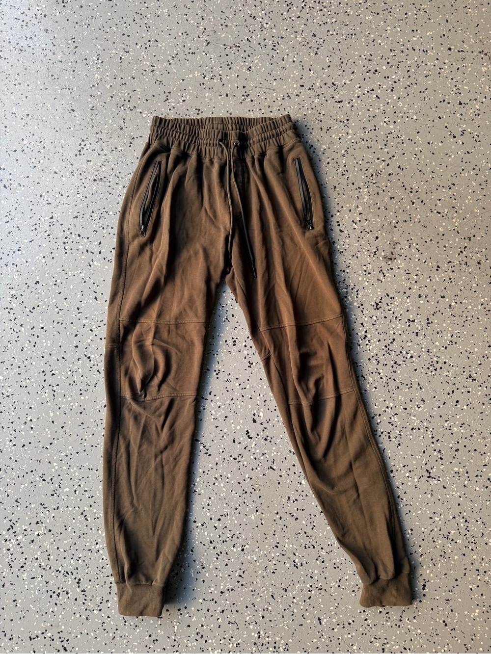 Men's Brown Elastic Waist Jogger Pants with Zipper Pockets